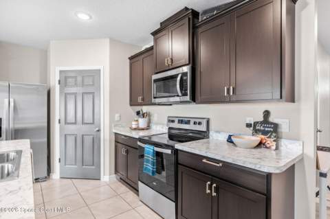 1276 Valley View Avenue, Rockledge FL - photo 7 of 40