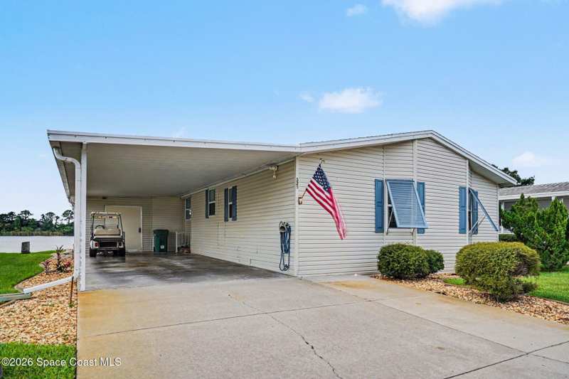 3 bedroom Manufactured Home at 325 Meridian Run Drive #300, Northwest Lakes Condo Ph I and II, Cocoa — photo 1