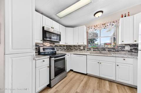 340 San Roberto Drive, Titusville FL - photo 8 of 32