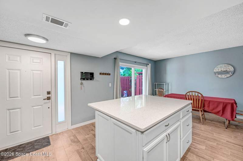 2 bedroom Townhouse at 46 Piney Branch Way #B, Chateau in the Pines, West Melbourne — photo 4