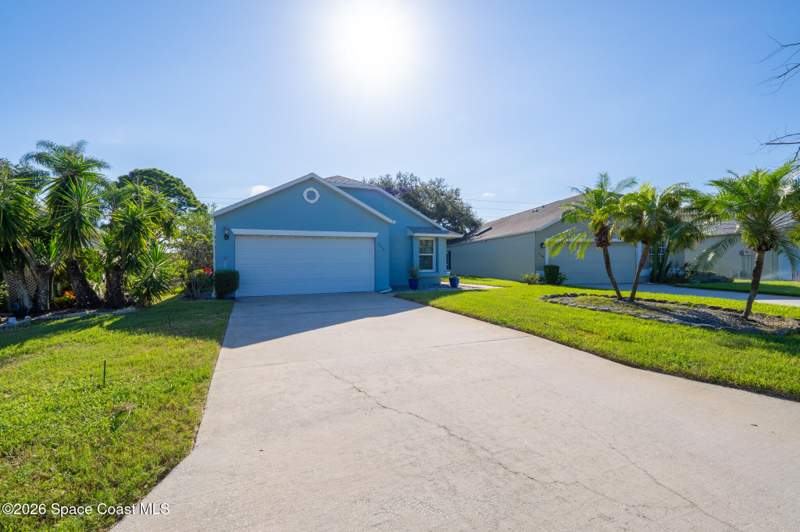 3 bedroom Single Family Residence at 326 Myrtlewood Road, Lake Pointe Suntree Pud Stage 10 Tr 6 Unit 3 and T, Melbourne — photo 2