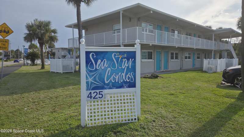 1 bedroom Condominium at 425 Tyler Avenue #4b, Lamp Post Apts Condo, Cape Canaveral — photo 1