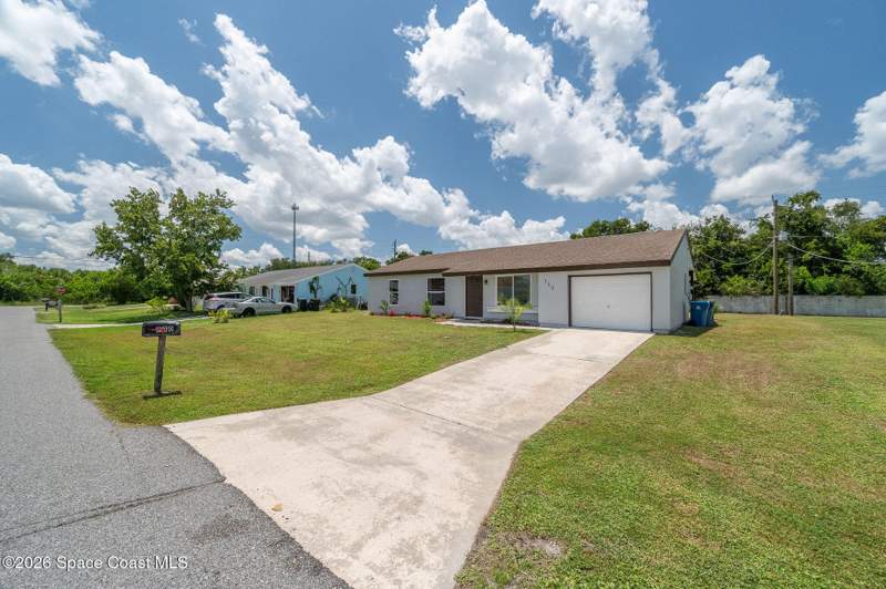 3 bedroom Single Family Residence at 730 Azure Avenue, Port Malabar Unit 5, Palm Bay — photo 4