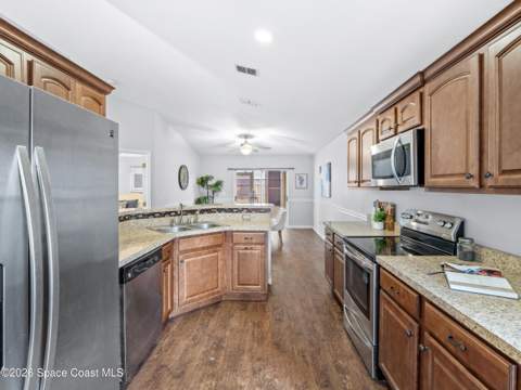 3113 Cauthen Creek Drive, Melbourne FL - photo 8 of 27