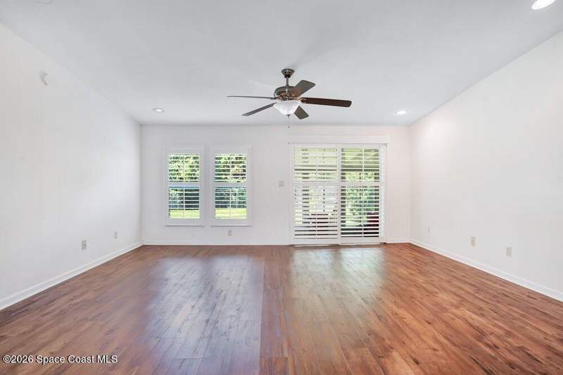 3 bedroom Manufactured Home at 585 Outer Drive, Northwest Lakes Condo Ph Vi, Cocoa — photo 5