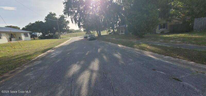 4 bedroom Single Family Residence at 755 Delespine Avenue, Indian River Heights Unit 2, Titusville — photo 3