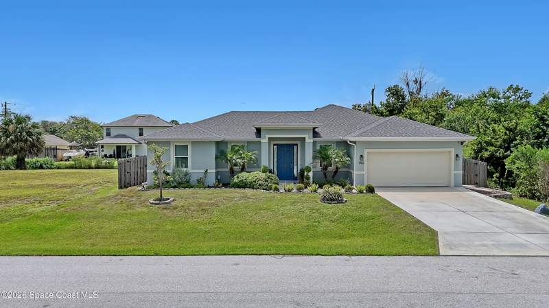 4 bedroom Single Family Residence at 950 Tahiti Avenue, Palm Bay, Palm Bay — photo 2
