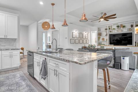 950 Tahiti Avenue, Palm Bay FL - photo 13 of 43