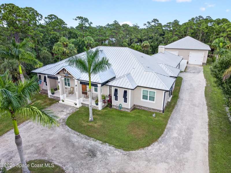 5 bedroom Single Family Residence at 3865 Reynolds Road, Grant-Valkaria, Grant-Valkaria — photo 1