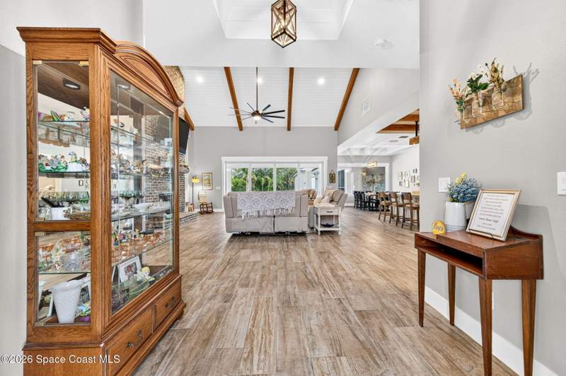 5 bedroom Single Family Residence at 3865 Reynolds Road, Grant-Valkaria, Grant-Valkaria — photo 4