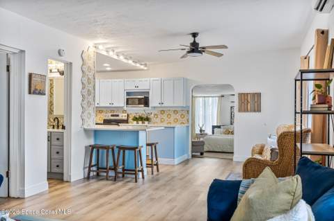 125 Franklyn Avenue, Indialantic FL - photo 8 of 50