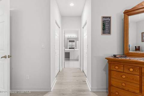 571 Gardendale Circle, Palm Bay FL - photo 20 of 31