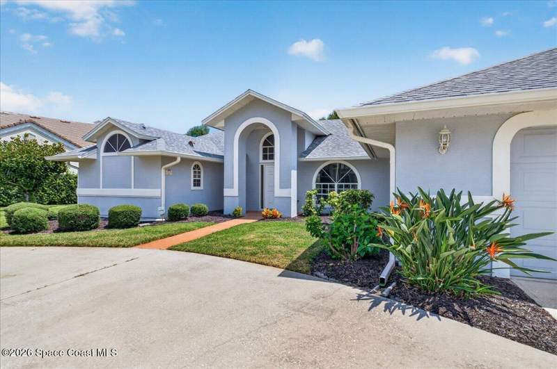 3 bedroom Single Family Residence at 569 Spring Lake Drive, Suntree Pud Stage 5 Tract 55, Melbourne — photo 4