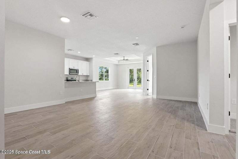4 bedroom Single Family Residence at 2095 Tahoe Avenue, Port Malabar Unit 17, Palm Bay — photo 4