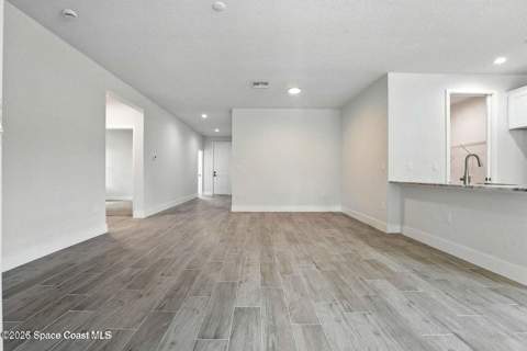 2095 Tahoe Avenue, Palm Bay FL - photo 9 of 34