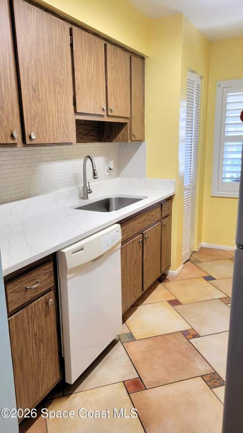 1047 Small Court #39, Indian Harbour Beach FL - photo 12 of 37