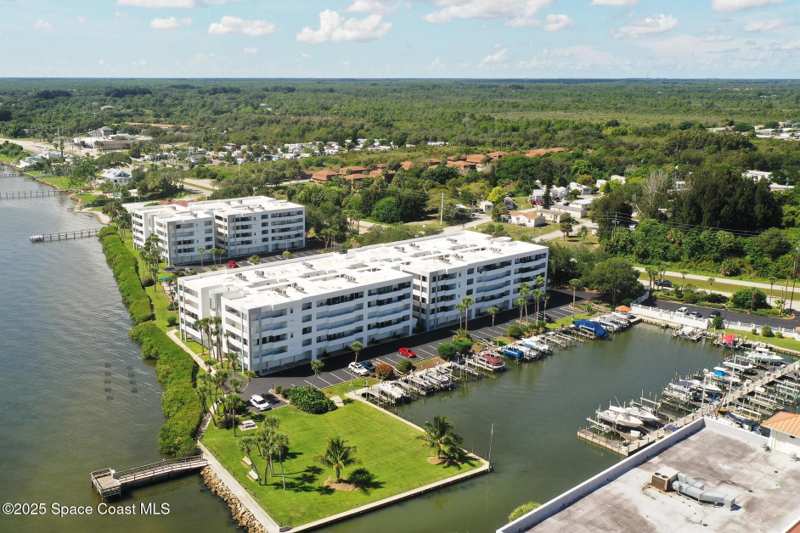 3 bedroom Condominium at 5011 Dixie Highway #A209, Rhum Cove, Palm Bay — photo 1