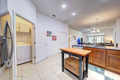 4282 Ruthann Circle, Melbourne FL - photo 7 of 44