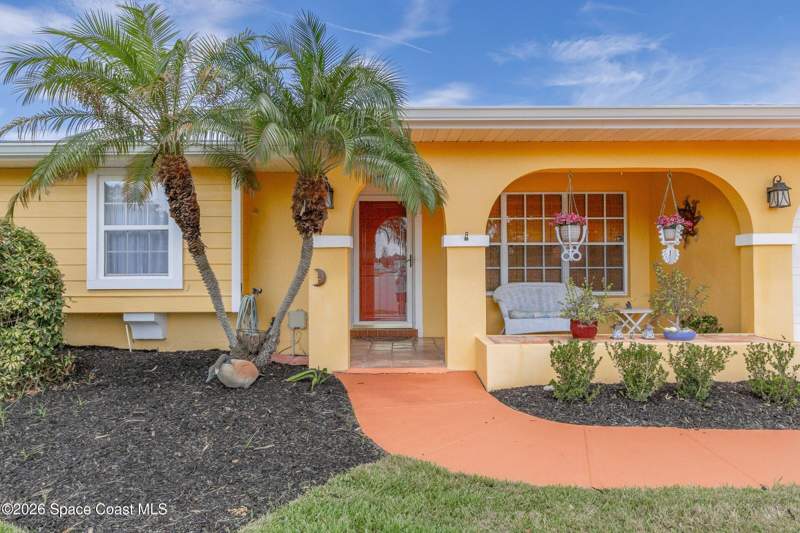 3 bedroom Single Family Residence at 889 Vance Circle, Port Malabar Unit 43, Palm Bay — photo 2