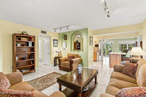 889 Vance Circle, Palm Bay FL - photo 7 of 30