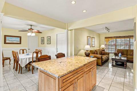 889 Vance Circle, Palm Bay FL - photo 12 of 30