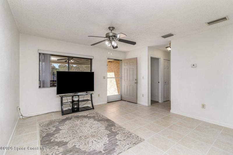 2 bedroom Single Family Residence at 1421 Tharp Road, Port Malabar Unit 17, Palm Bay — photo 4