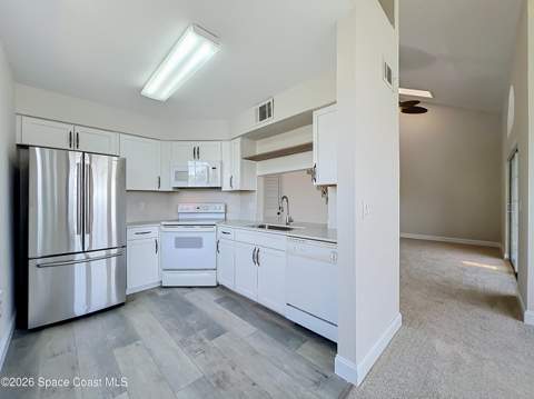 4680 Lake Waterford Way #4-108, Melbourne FL - photo 17 of 75