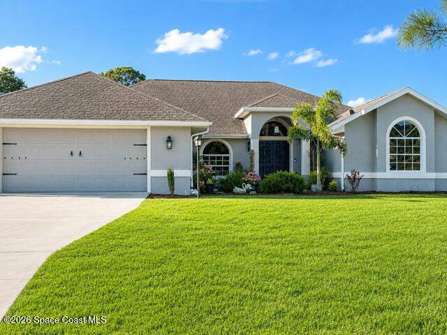4 bedroom Single Family Residence at 6890 Hundred Acre Drive, Hundred Acre Woods Unit 2, Cocoa — photo 2