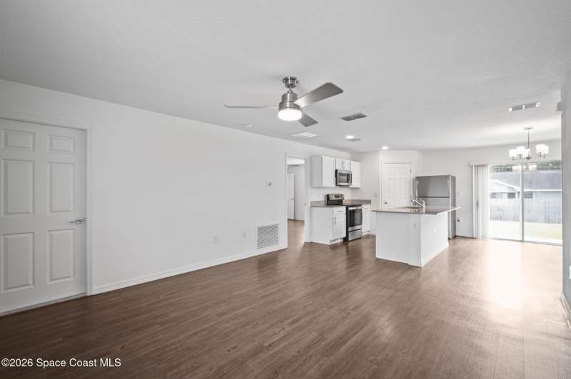 3 bedroom Single Family Residence at 549 Eldron Boulevard, Port Malabar Unit 10, Palm Bay — photo 2