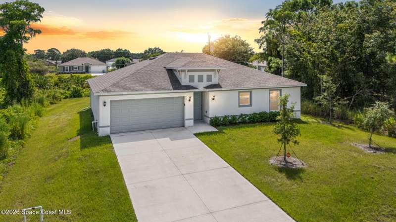 3 bedroom Single Family Residence at 927 Tacaro Avenue, Port Malabar Unit 15, Palm Bay — photo 1