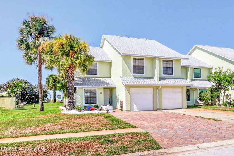 3 bedroom Townhouse at 18 Anchor Drive, South Harbor Estates, Indian Harbour Beach — photo 2