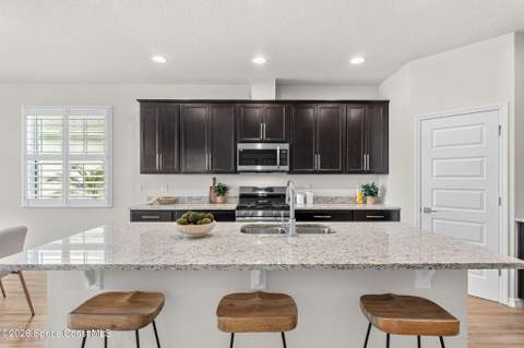 2499 Pangea Circle, Melbourne FL - photo 7 of 47