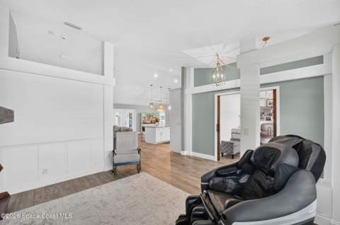 564 Hammond Street, Palm Bay FL - photo 6 of 54