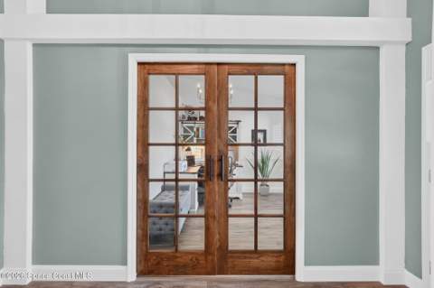 564 Hammond Street, Palm Bay FL - photo 8 of 54