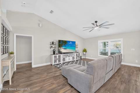 564 Hammond Street, Palm Bay FL - photo 12 of 54