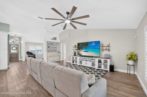 564 Hammond Street, Palm Bay FL - photo 11 of 54