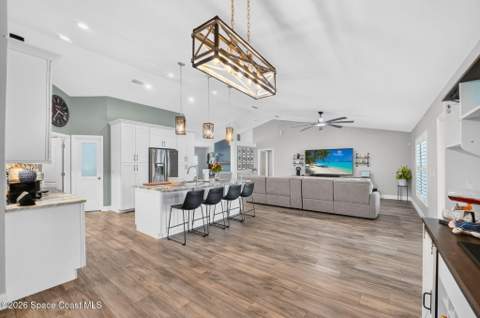 564 Hammond Street, Palm Bay FL - photo 15 of 54