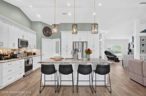 564 Hammond Street, Palm Bay FL - photo 16 of 54