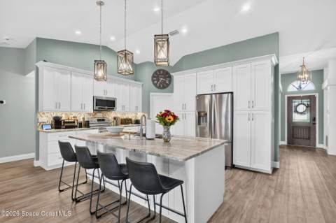 564 Hammond Street, Palm Bay FL - photo 17 of 54