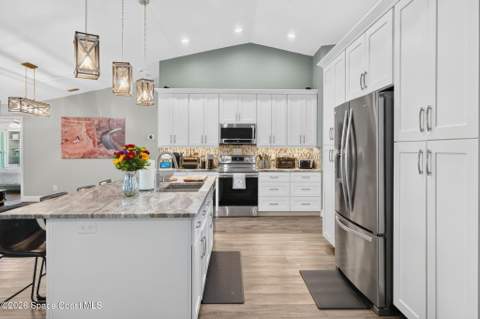 564 Hammond Street, Palm Bay FL - photo 18 of 54