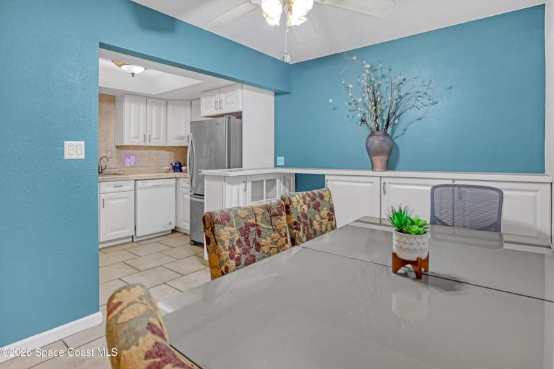 2 bedroom Condominium at 261 Cape Shores Circle #18-B, Cape Shores Apt Bldg No 18 Condo, Cape Canaveral — photo 4