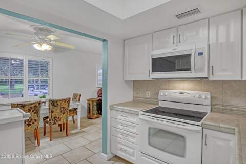 261 Cape Shores Circle #18-B, Cape Canaveral FL - photo 9 of 47