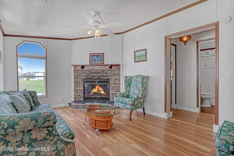 3 bedroom Manufactured Home at 251 Blossom Lane, Port Malabar Holiday Park Unit 1, Palm Bay — photo 5