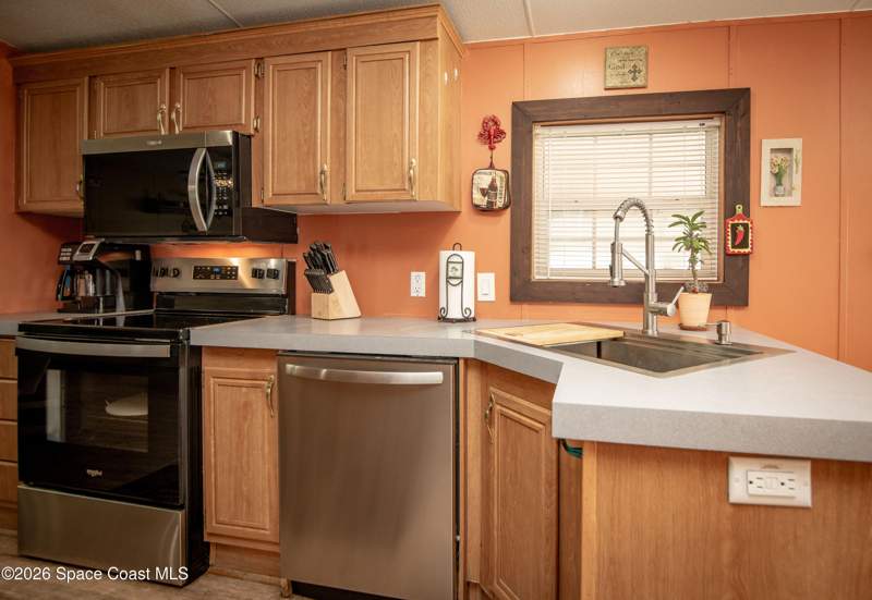 3 bedroom Manufactured Home at 416 Plover Drive, Barefoot Bay Unit 2 Part 11, Barefoot Bay — photo 3