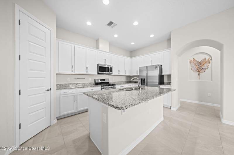 4 bedroom Single Family Residence at 8008 Gullen Drive, Reeling Park, Melbourne — photo 4