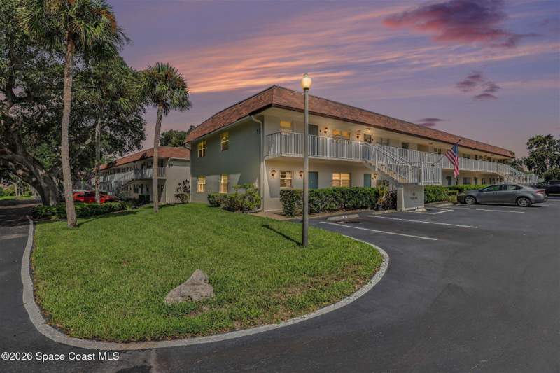 2 bedroom Condominium at 6500 Falcon Way #19-A, Cape Shores Apt Bldg No 19 Condo, Cape Canaveral — photo 2
