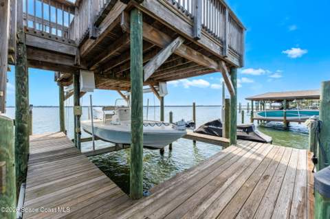 417 Riverview Lane, Melbourne Beach FL - photo 9 of 90