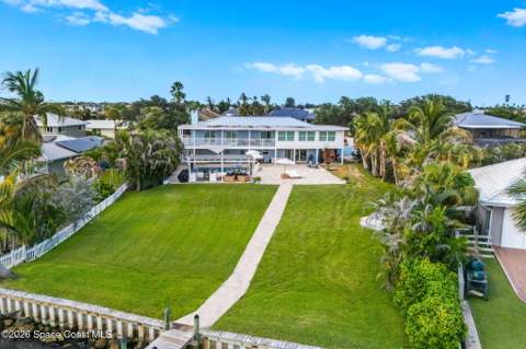 417 Riverview Lane, Melbourne Beach FL - photo 7 of 90