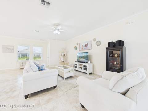 4358 Lago Vista Drive, Micco FL - photo 9 of 38