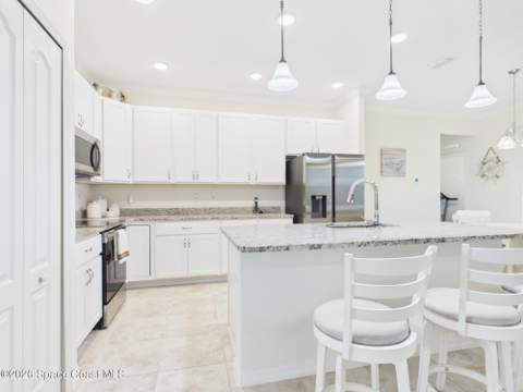 4358 Lago Vista Drive, Micco FL - photo 13 of 38